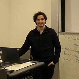 Emir Turkes